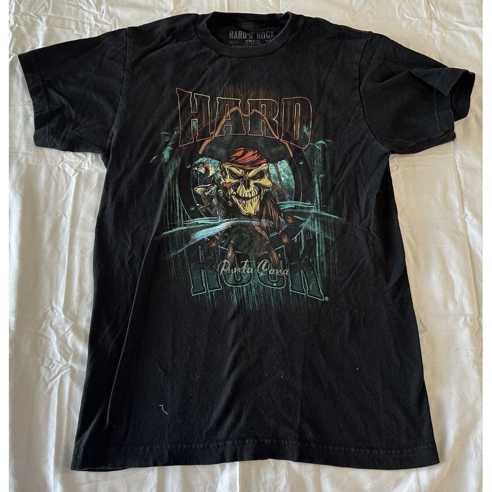 Hard Rock Punta Cana T-Shirt‎ Size Small Pirates Skull